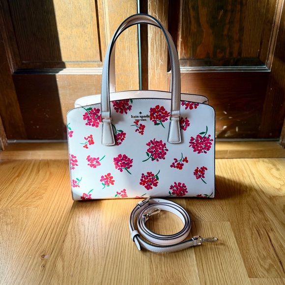✨ Like New ✨ Kate Spade Staci Large Satchel - Red Hydrangea Floral - Picture 2 of 7